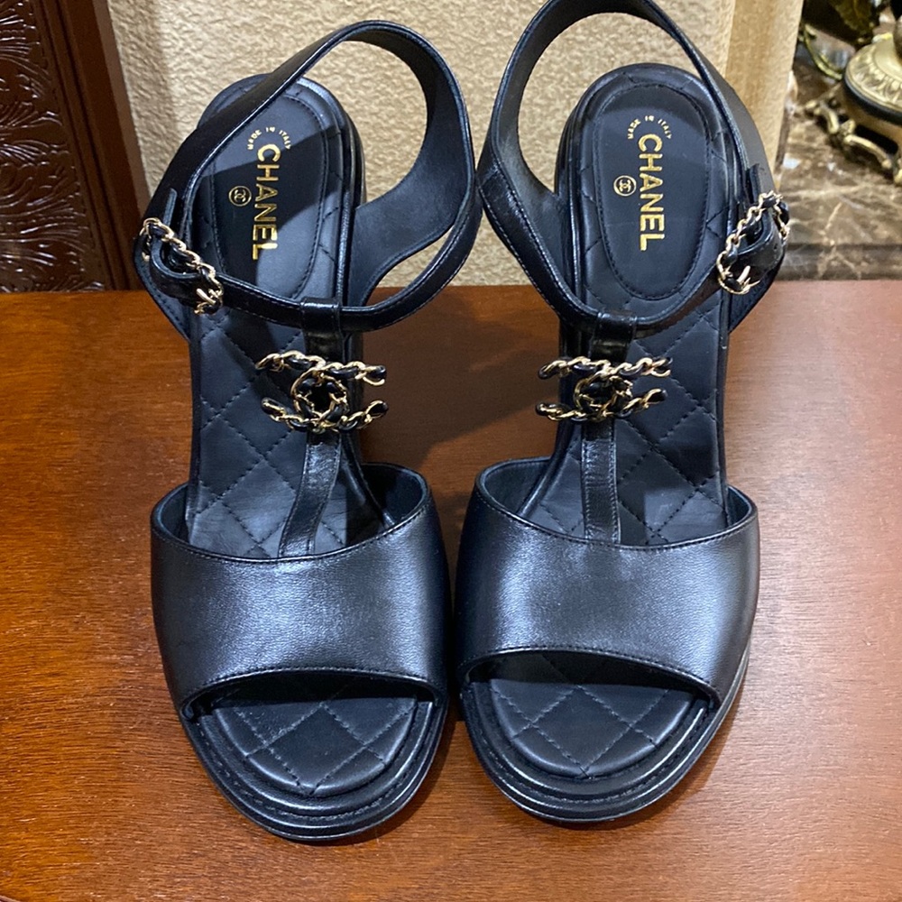 Chanel new with tags size 38.5 but fits sz 38 wedge sandals black with gold CC
